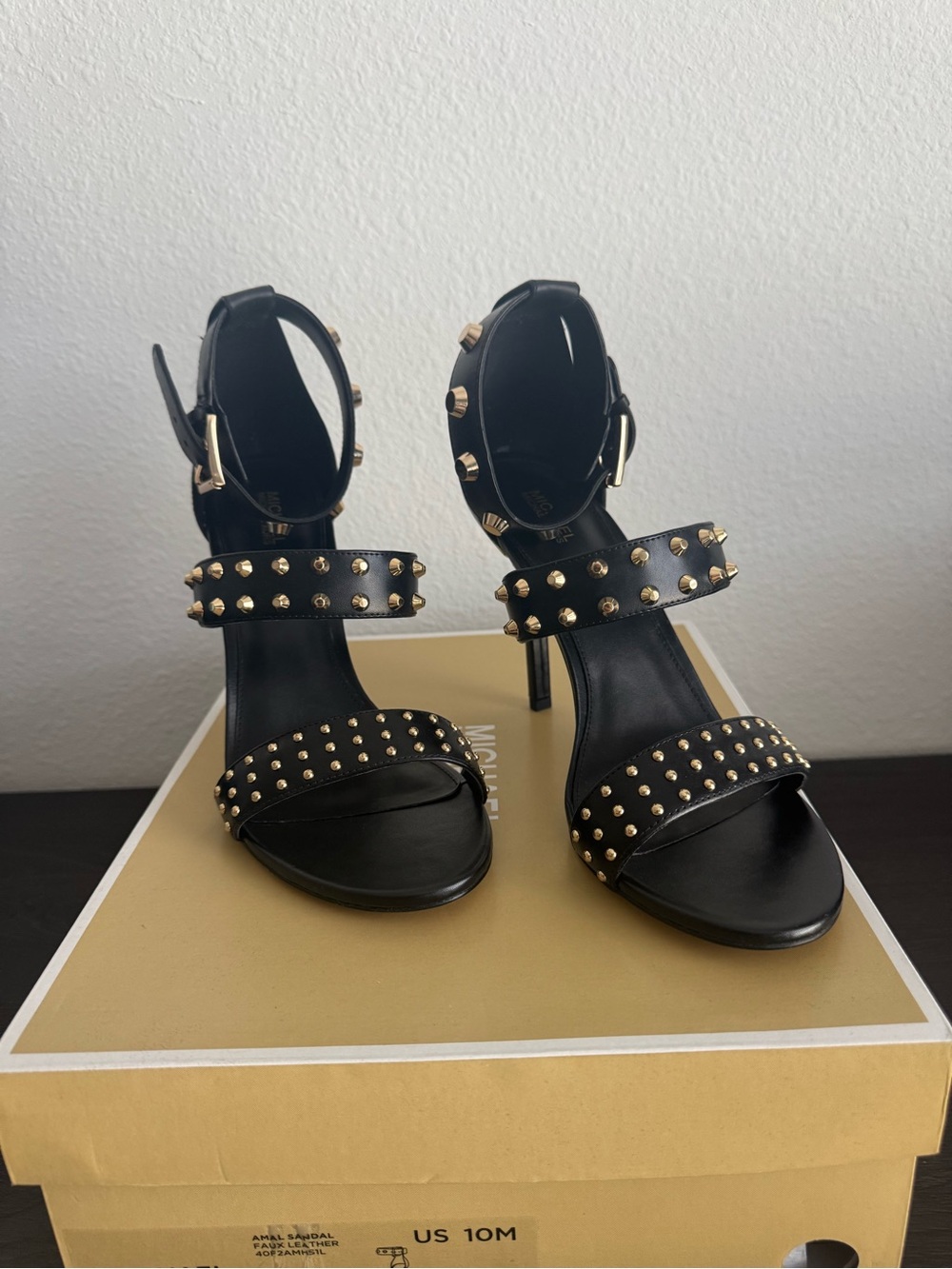 Michael Kors Amal Sandals – Women’s Size 10 - Picture 2 of 7